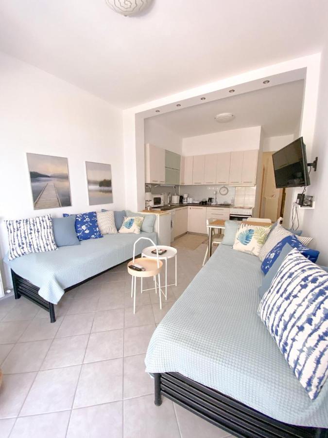 A Wonderful Apartment In Front Of The Sea! Peraía Eksteriør billede